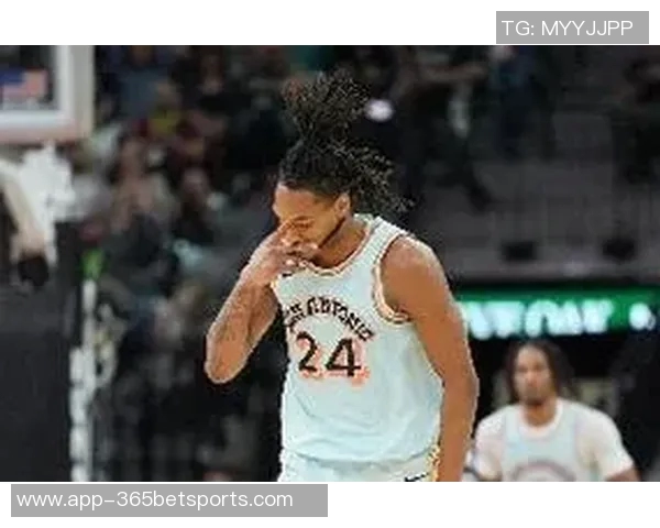 瓦塞尔表现出色8投4中贡献10分3篮板4助攻正负值高达25全场最佳