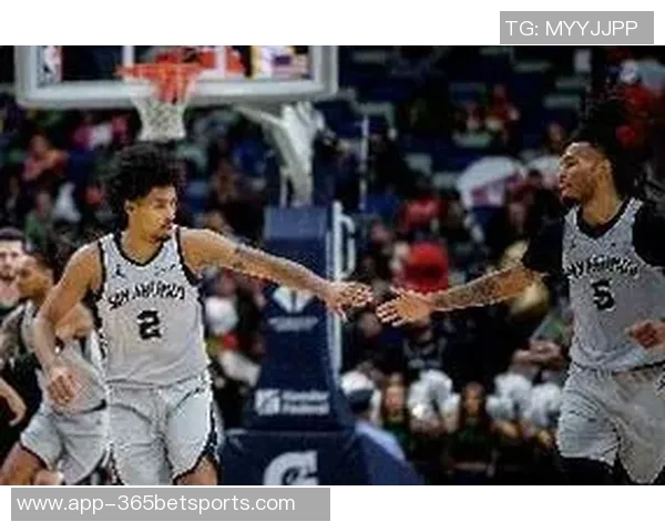 蒂格称赞福克斯卡斯尔哈珀组合完美契合马刺无需进行交易 蒂格称赞福克斯卡斯尔哈珀组合完美契合马刺无需进行交易