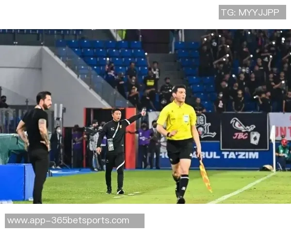 三镇新任主帅莫拉强调球员表现优劣不分年龄重视实力与潜力