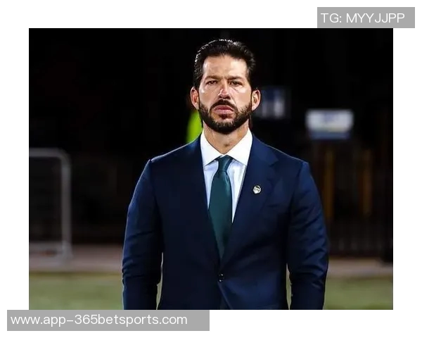 三镇新任主帅莫拉强调球员表现优劣不分年龄重视实力与潜力