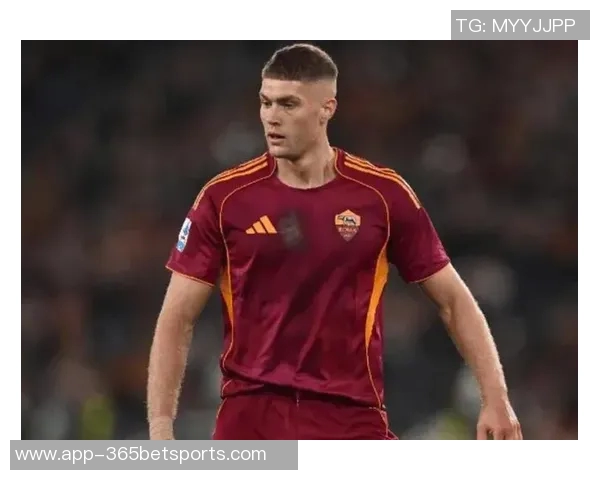 那不勒斯考虑租借罗马中锋多夫比克以应对卢卡冬季离队风险